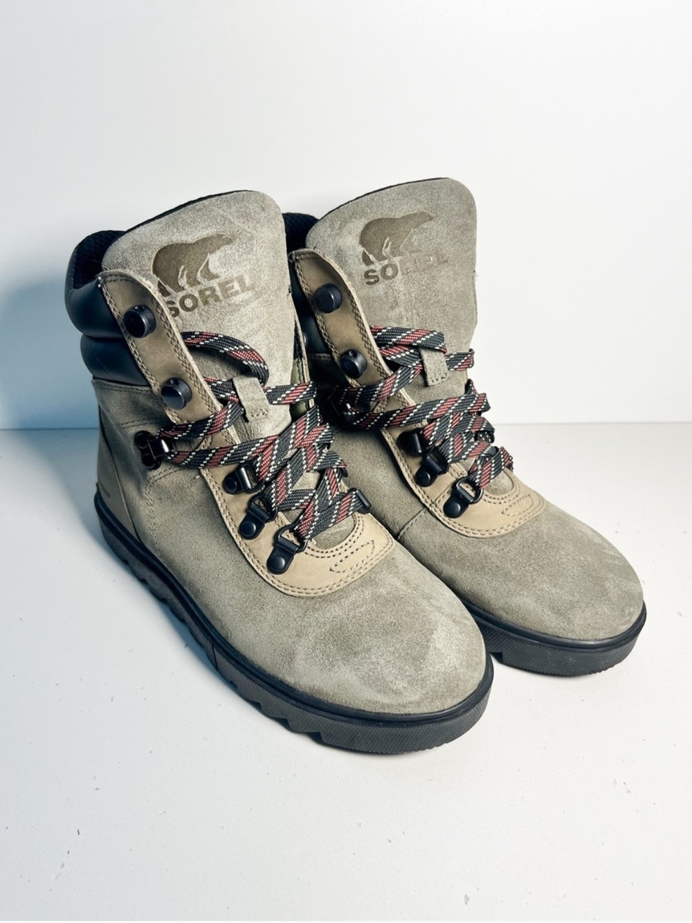 Sorel Women Waterproof Hiking shoes Gray/Taupe Suede Lace-Up Boots Sz 5 gorpcore
